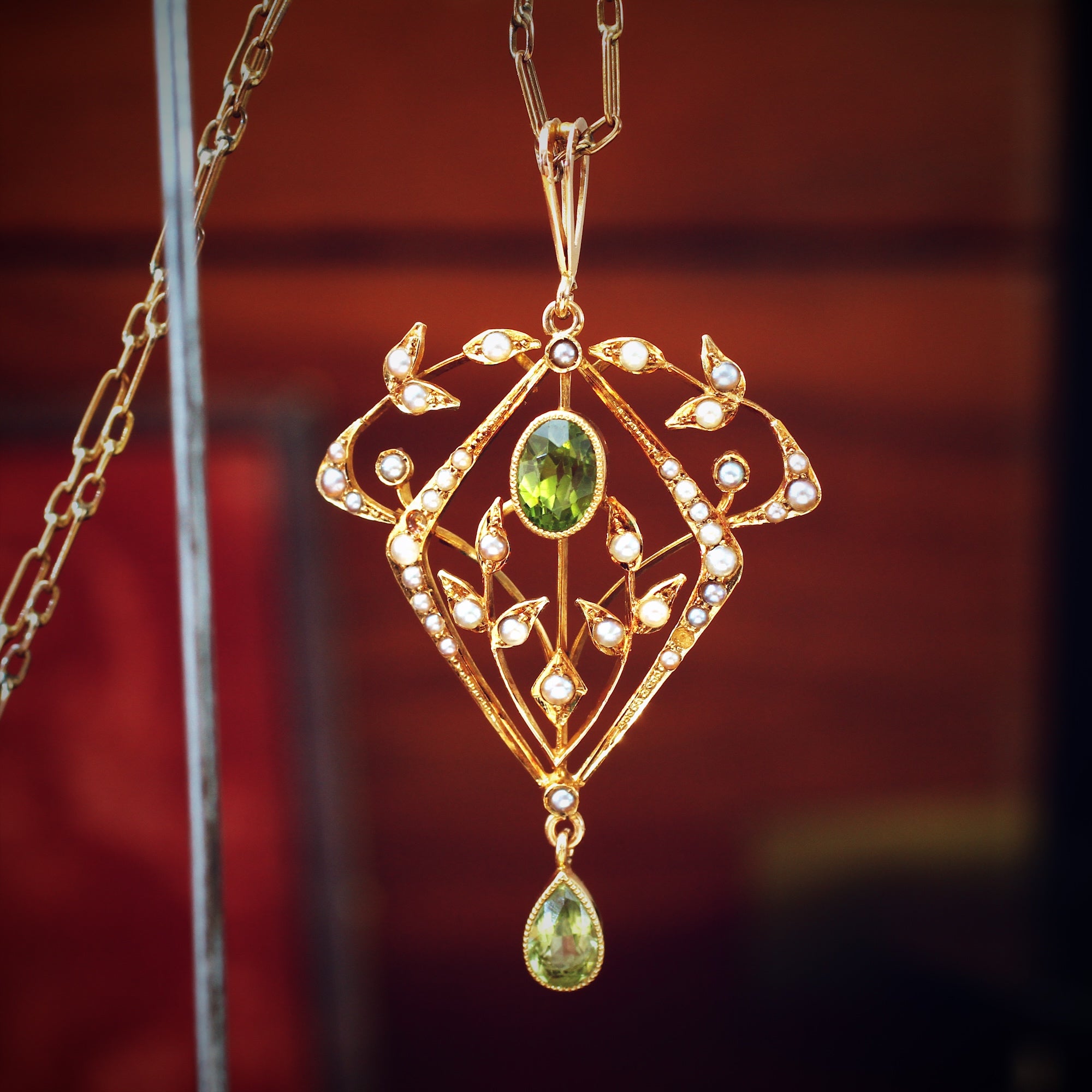 Antique Edwardian Peridot and Garnet Necklace in 9k Gold - Victoria Sterling